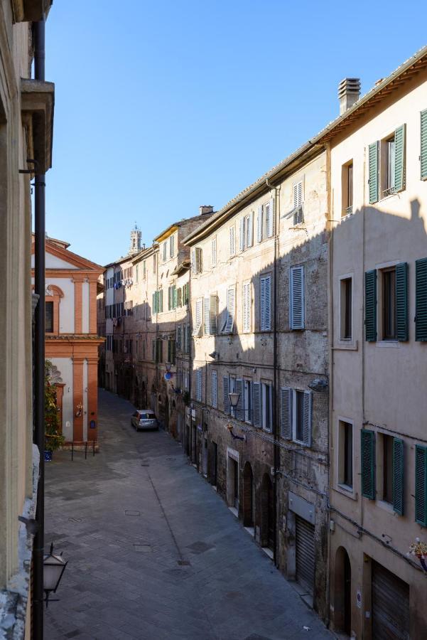 La Maison Di Marta Siena Bagian luar foto